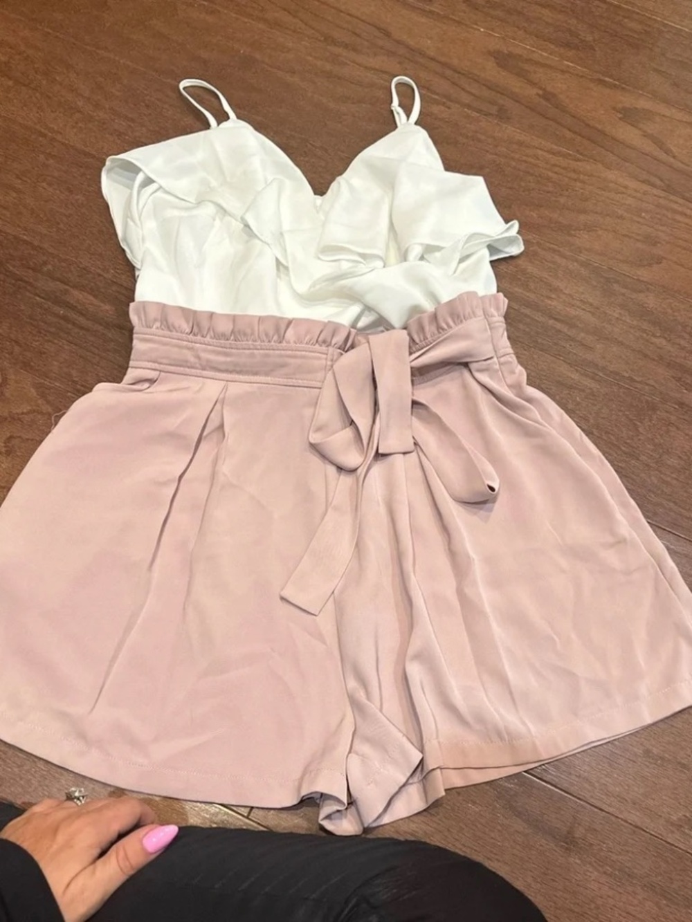Forever 21 Size Large L White Rose Pink Romper lot6513